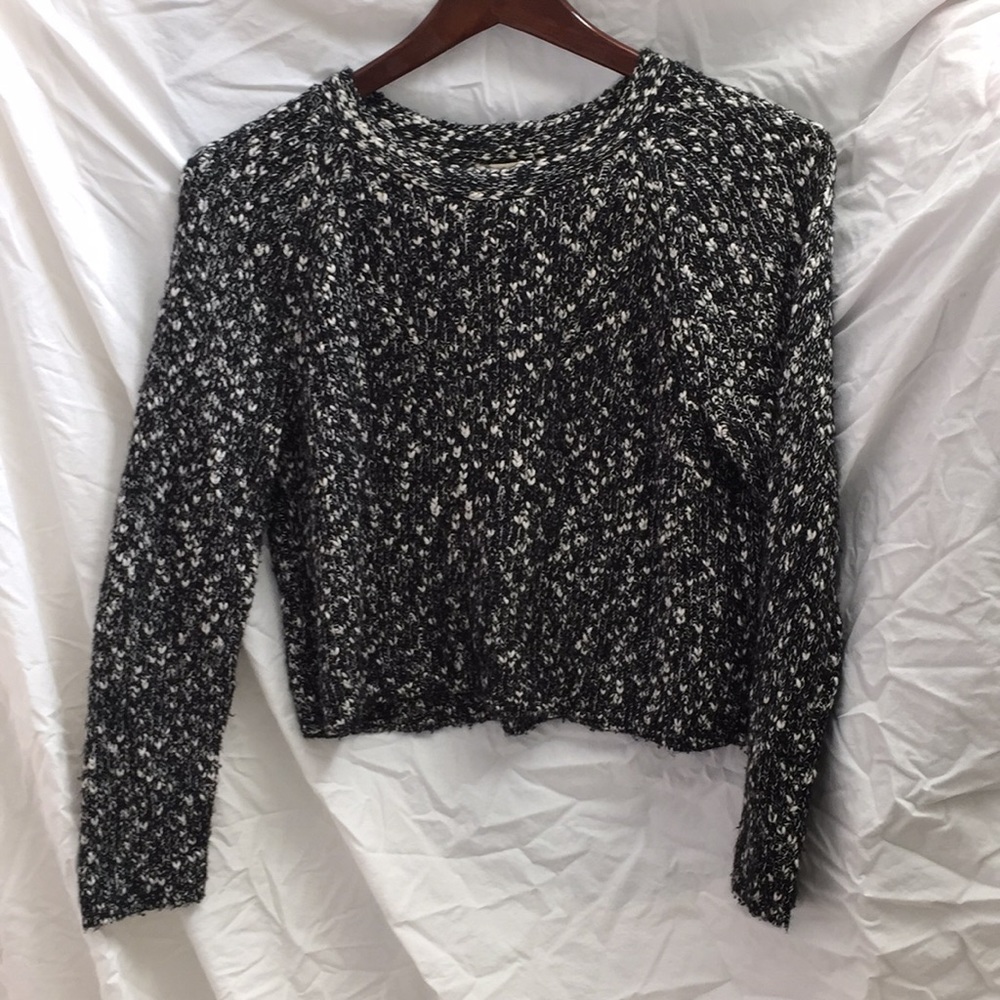 Forever 21 black and white sweater